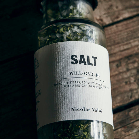 Salt, wild garlic