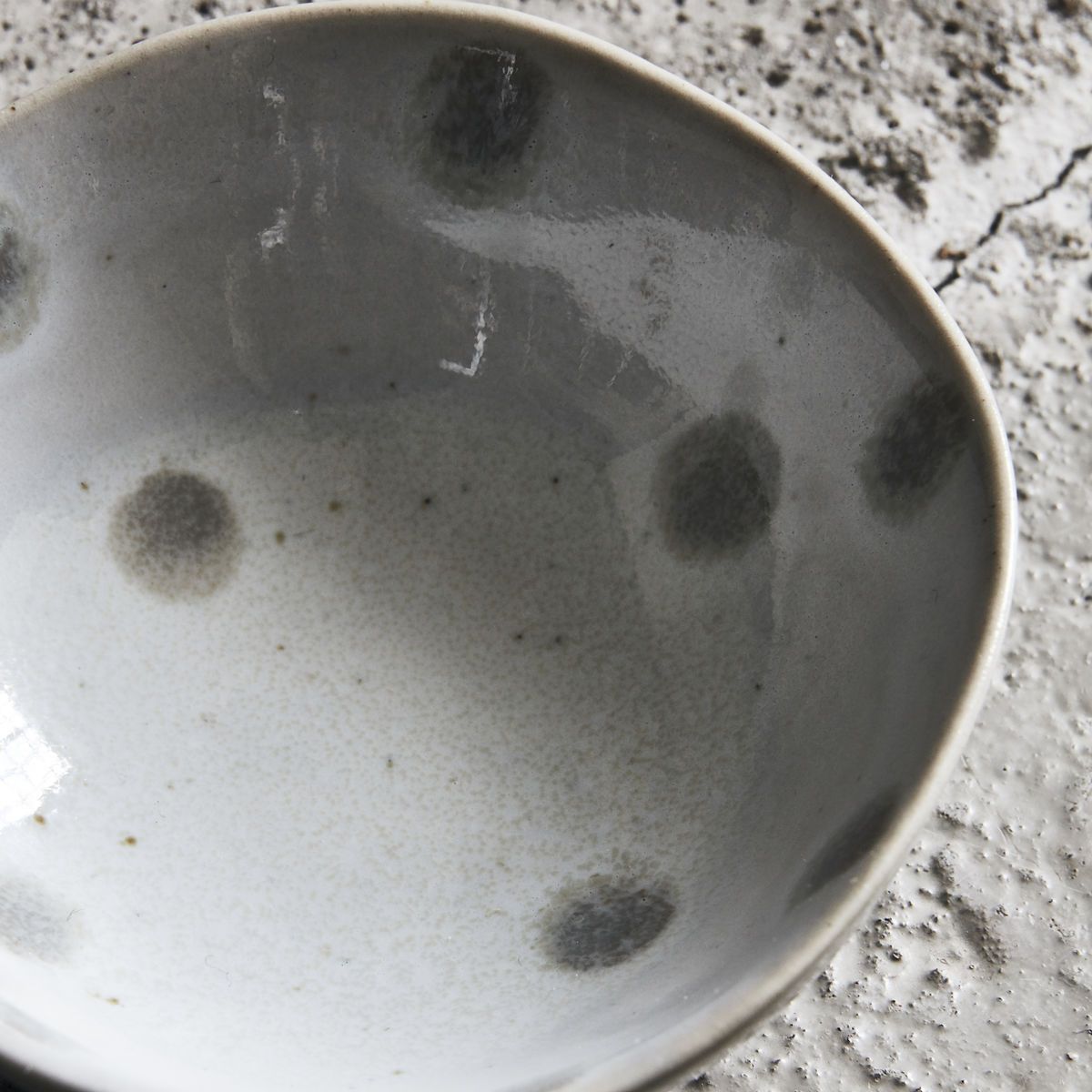 Bowl, Dots