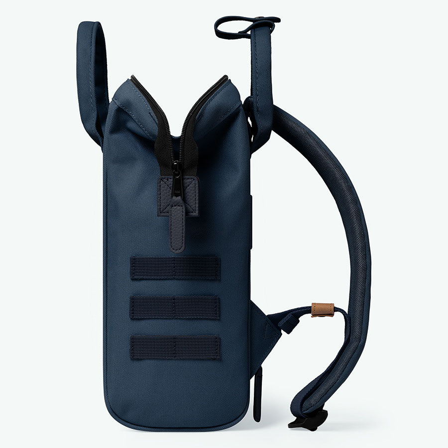 Adventurer S Reykjavik Navy