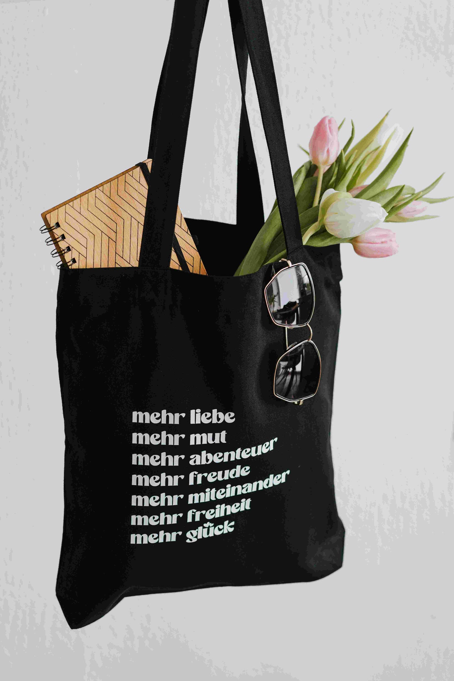 HG Tasche Mehr Liebe Schwarz