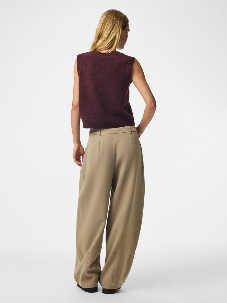 PCSally SL V-Neck Vest Winetasting