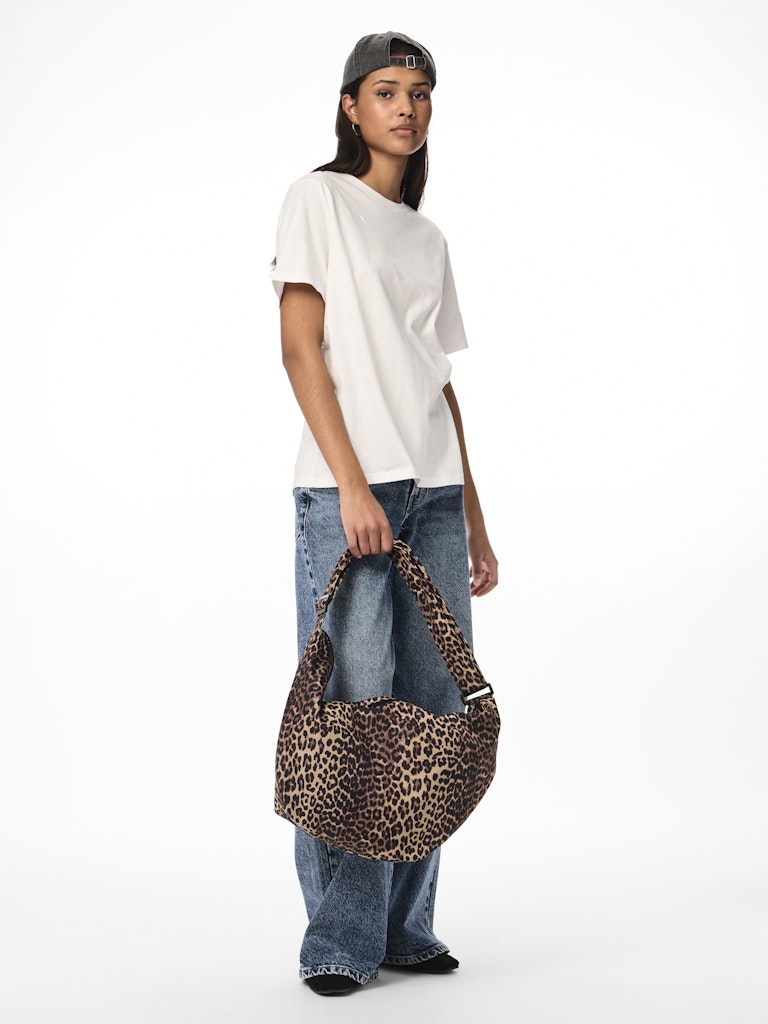 PCManda XL Bumbag Black Leo