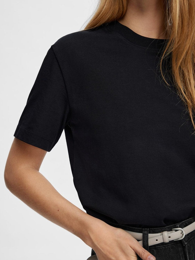 SLFEssential SS Boxy Tee Black