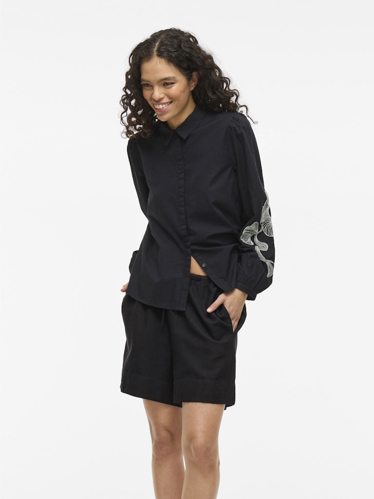 VIPrisilla RW Shorts Black Beauty