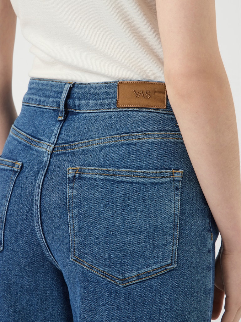 YASRosie HW Straight Jeans Medium Blue