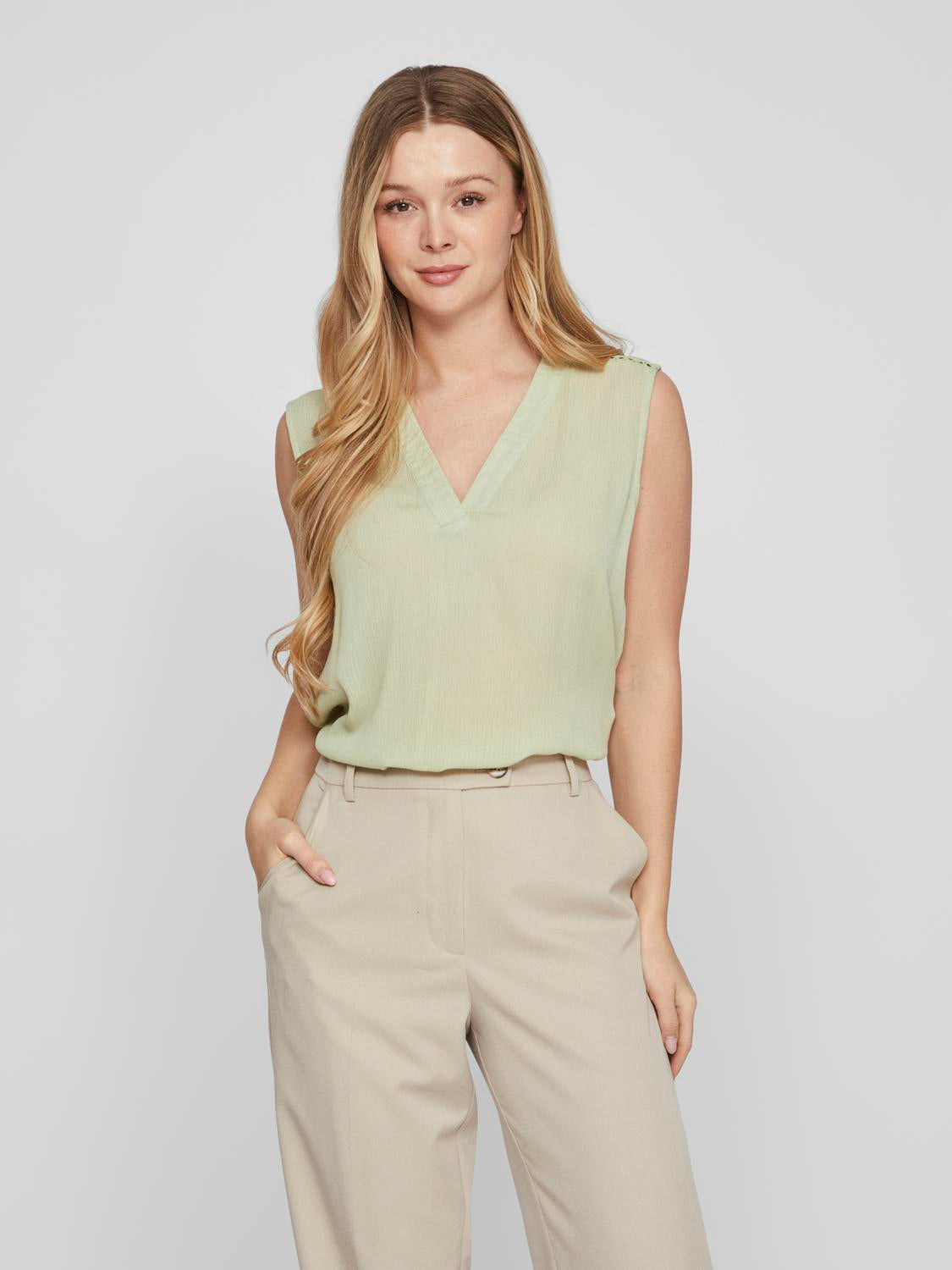 VIEliso V-Neck top Swamp