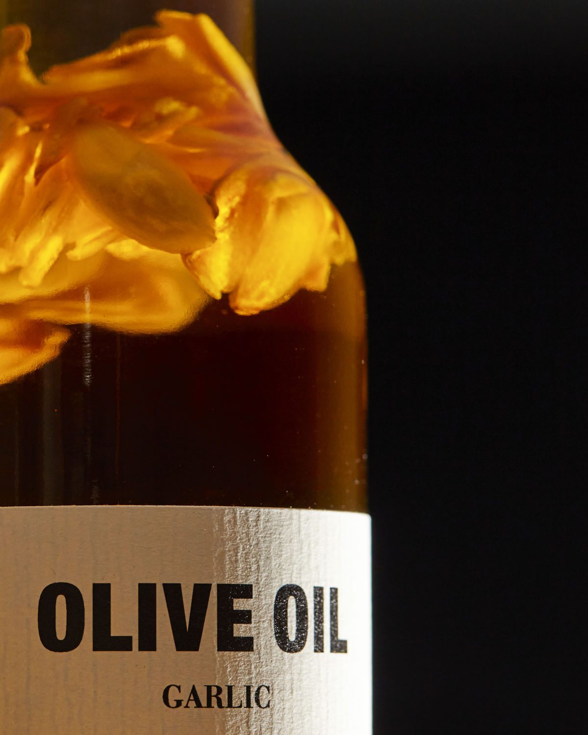 Olive oil with garlic
