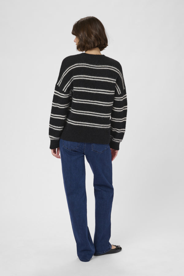 CUBernie Cacheia Pullover Black