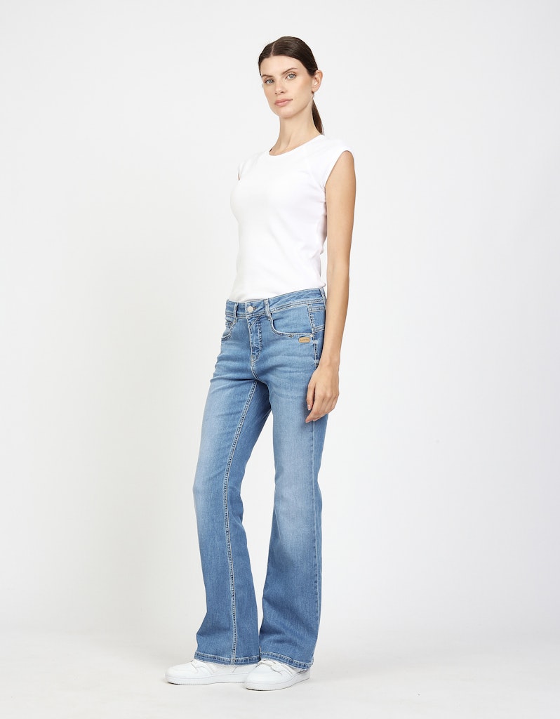 Gang 94Amelie Flared midblue base use