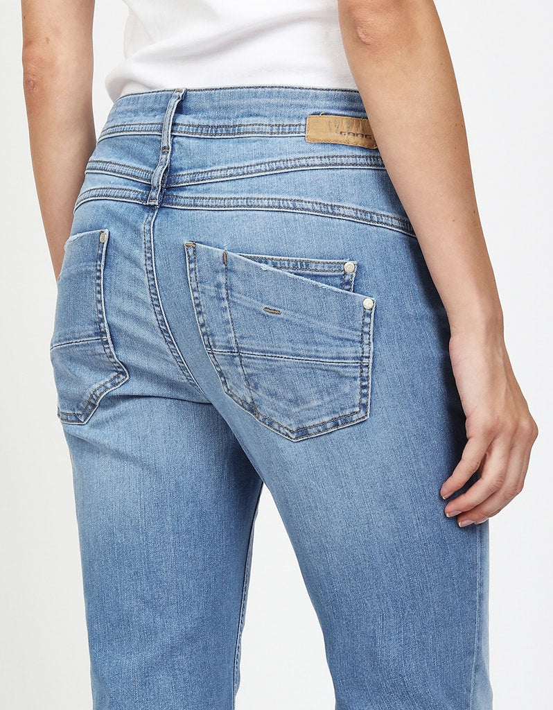 Gang 94Amelie Flared midblue base use