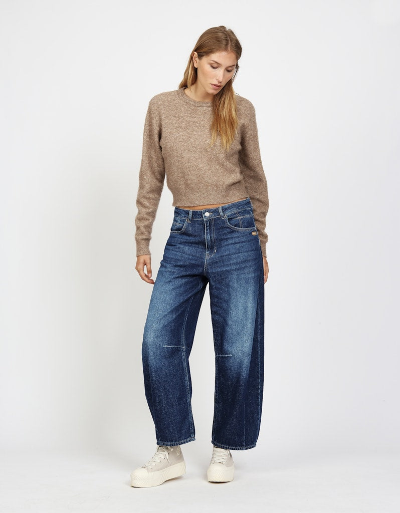 Gang 94Sarina Midblue Waterlines