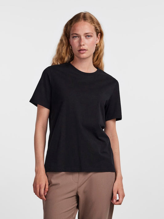 PCRia SS Solid Tee Black