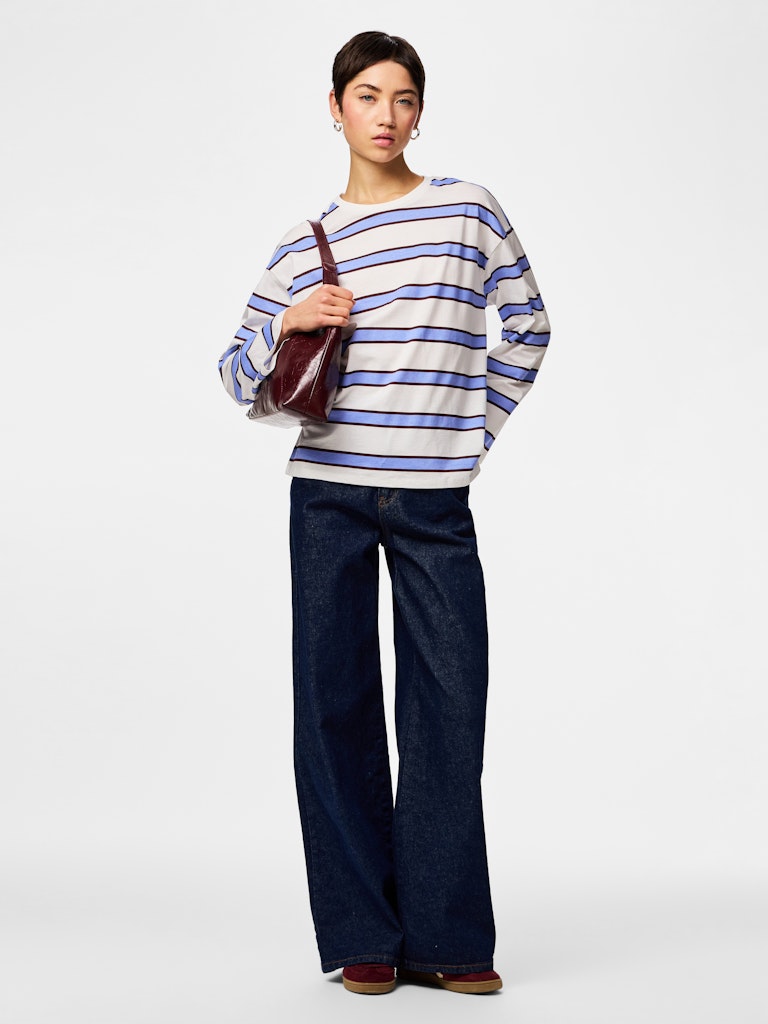 PCMila LS Loose Tee Hydrangea