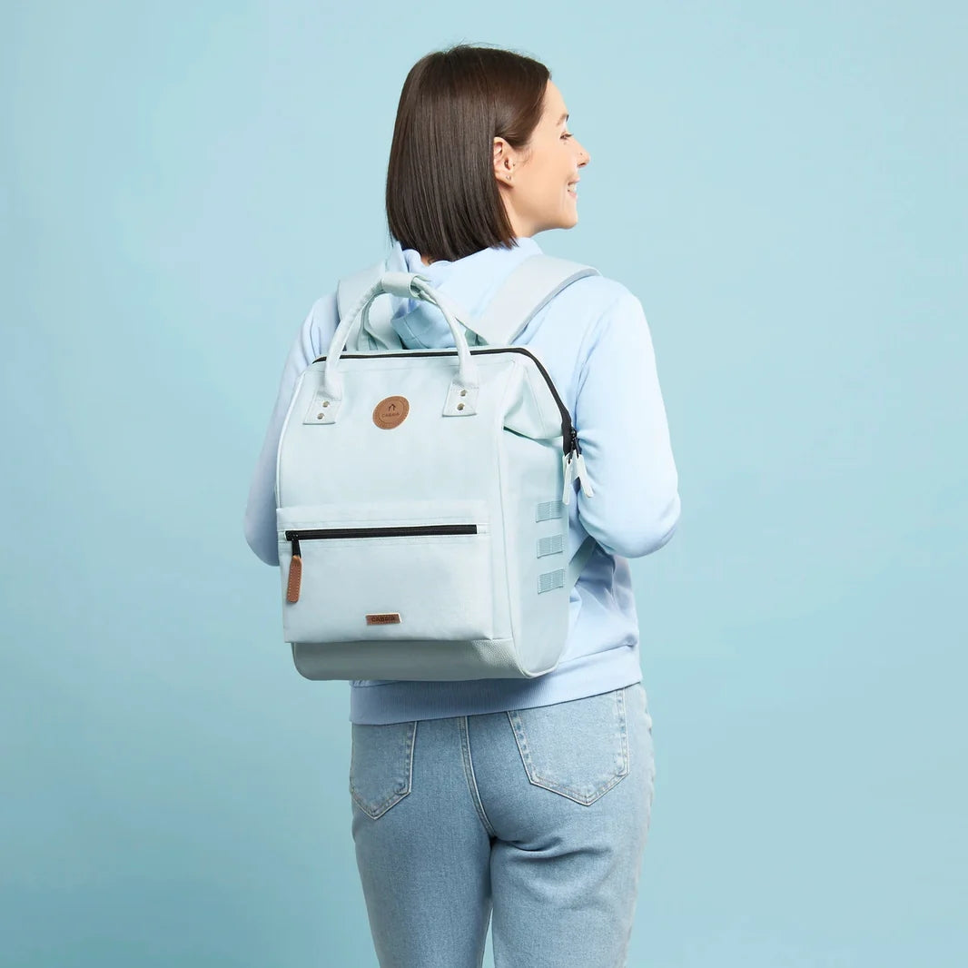 Adventurer M Puntarenas Blau