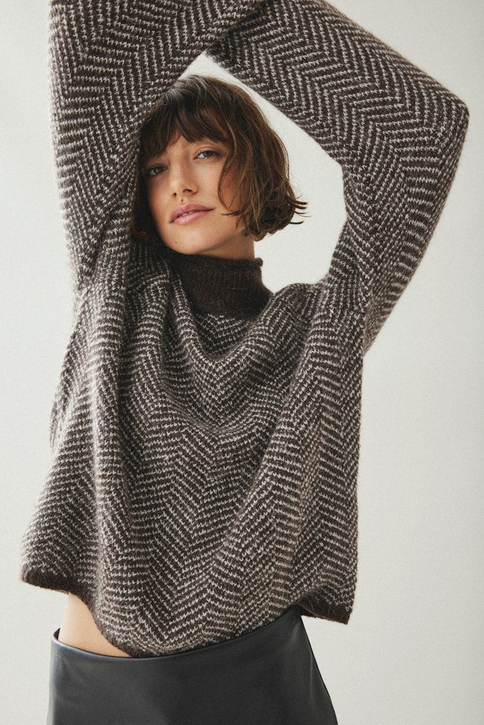 VILory High Neck L/S Knit Top Coffee Bean