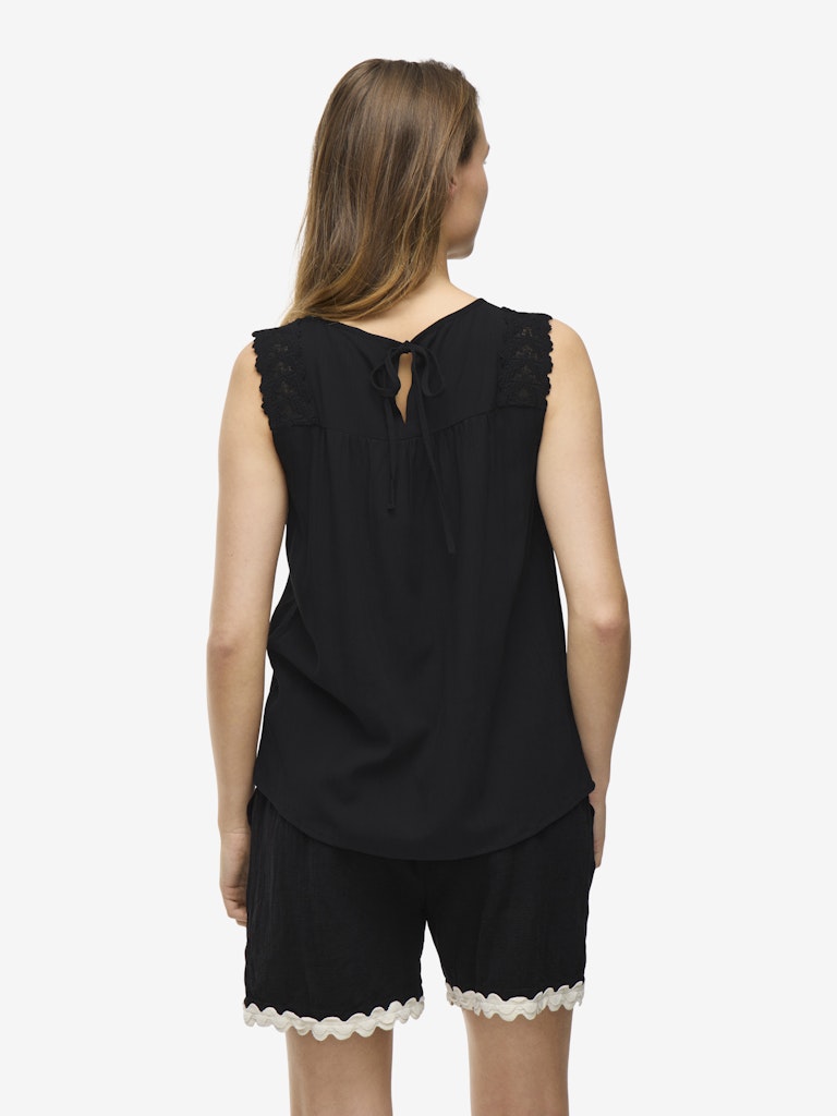 VIPernillu O-Neck Top Black